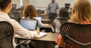 مدرسه فروش ایران آکادمی فروش ایران آکادمی بازاریابی و فروش دکتر علی خویه دکتر فروش آموزش مشاوره فروش drkhooyeh.ir و marketingdoctor.ir و doctorsales.ir